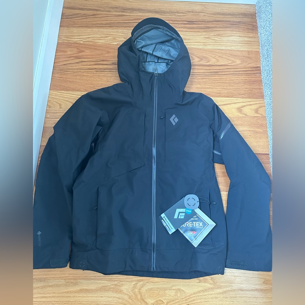 Black Diamond Mission 3 Layer Goretex Shell, men’s Large, Black